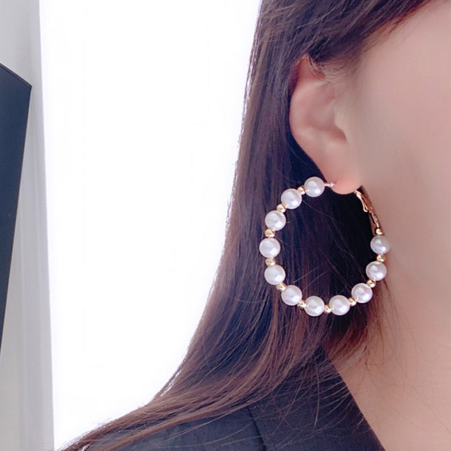 윤이나몰 사계절껴도 부담없는 데일리 링귀걸이 컬렉션