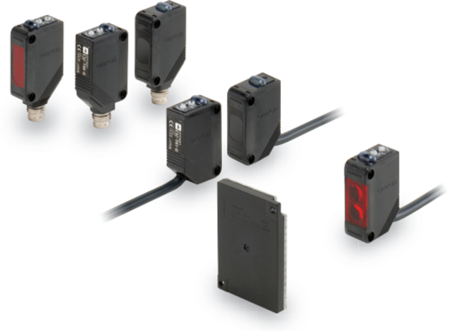 OMRON 오므론 E3Z-D62 2M 광전센서 반사형, 1개