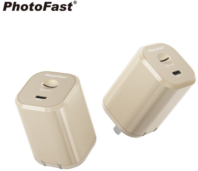 PhotoFast 記憶充 備份充電器 豆腐頭 支援iOS Android 手機平板筆電快充 自動備份 microSD讀卡機 沙漠色, 1個