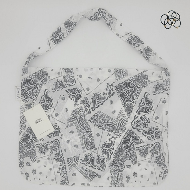 [국내매장판] 이미스 에코백 페이즐리 화이트 + 머리끈