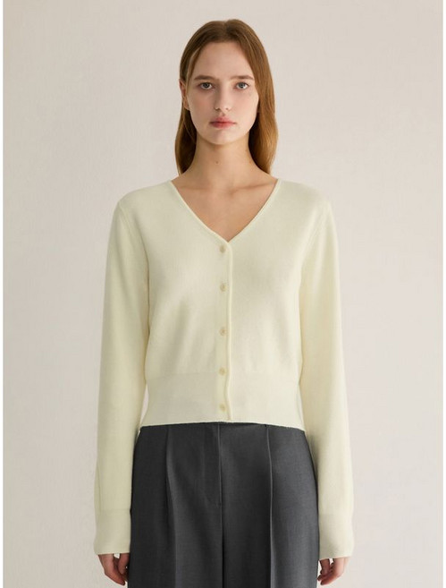 시스티나 소프트 브이넥 크롭 가디건 ASKCDP31040