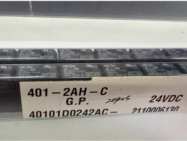 SONG CHUAN 401-2AH-C 24VDC 繼電器, 1個
