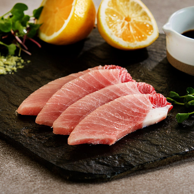 봄맞이 한시특가 한정수량 특별할인! 튜나바이브 유럽인증 프리미엄 눈다랑어 복육 300g 최상급 빅아이 뱃살 오마카세, 1개, 300g 한정수량특가