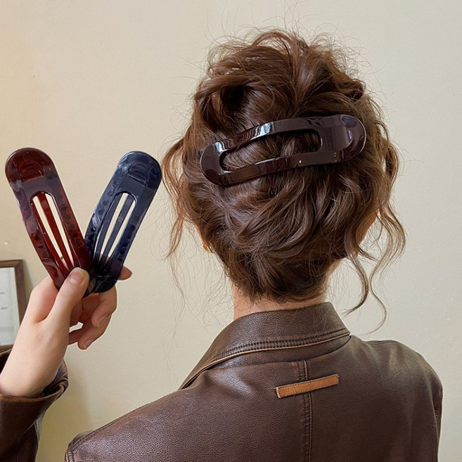 ZMBIRD 3종세트 짱짱한 심플 올림머리 반묶음 악어 집게핀 H2626