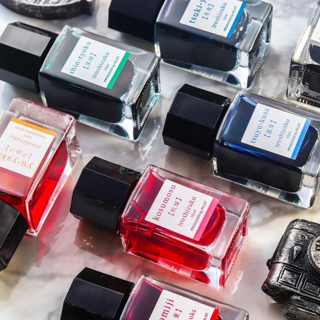 파이롯트 이로시주쿠 병잉크 15ml, 벚꽃잎(hana-ikada)