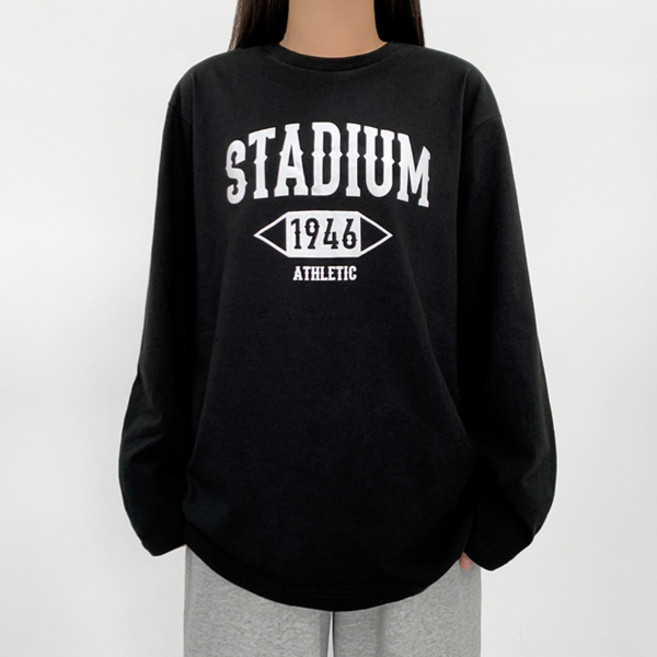 티데일리 남녀공용 스타디움 프린팅 오버핏 17수 라운드 긴팔 티셔츠