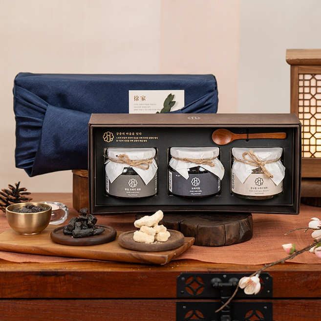 궁중비법 서가 도라지정과 도라지청 한상 양가 부모님 상견례 첫인사 명절 설 선물 세트, 1개, 한입도라지정과+콩고물도라지정과+도라지청, 산서함411 + 딥블루 소매 보자기