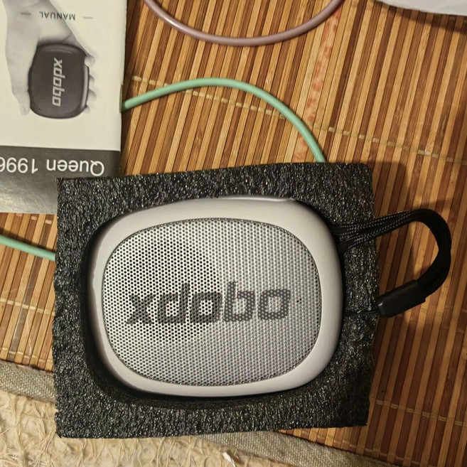 LG 엑스붐GO 무선 XG2T 스피커, 공식 표준, 분홍색