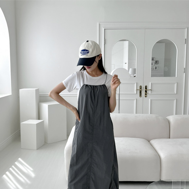 초경량 끈나시 롱 원피스