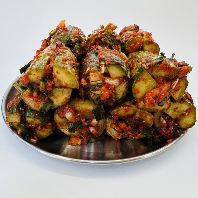 원칙과정성 국내산 짜르지 않은 특오이소박이 2kg 무르지 않고 아삭한 프리미엄 오이 자박이 짜박이 캔 물김치, 1개