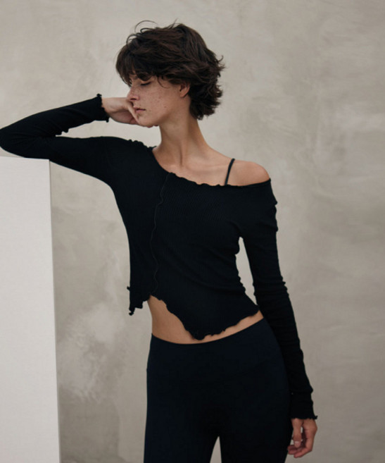 DEVIWEAR 데비웨어 여성 요가복 DEVI-T0112-블랙 필라테스 웨이븐 프릴 롱슬리브 740826