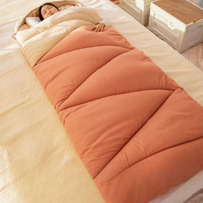 캠핑 침낭 사계절용 침낭 초대형공간 야외 압축 침낭 겨울 이불 2.5kg + 수납압축가방, 1개, 귤색