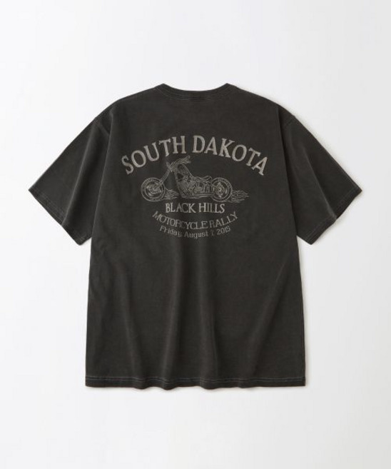 아웃스탠딩MOT SERIES TEE(SOUTH DAKOTA)PIGMENT CHARCOAL
