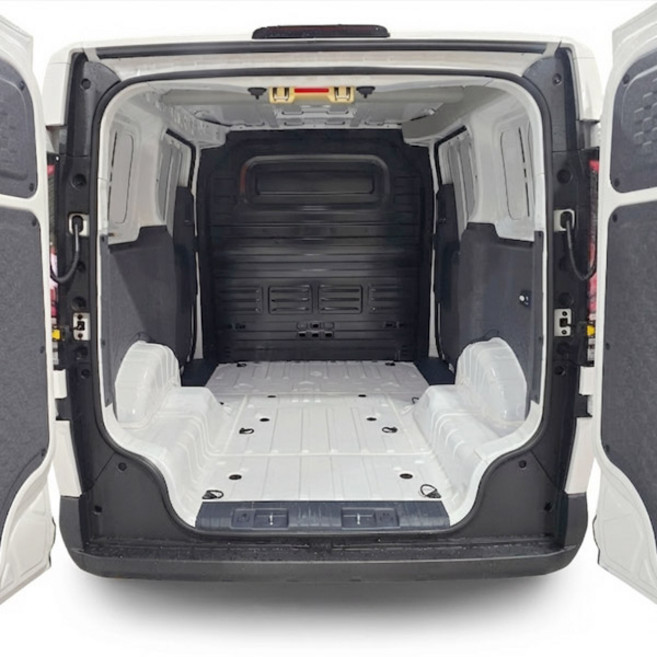 PV5카고 트렁크모기장/ 우레탄창/ 개별선택옵션/ 국내제작상품으로 차량에 꼭 맞는 맞춤형설계 봄부터 가을까지 모기장으로 벌레차단 장마와 겨울에는 우레탄창으로 비바람차단, 트렁크모기장