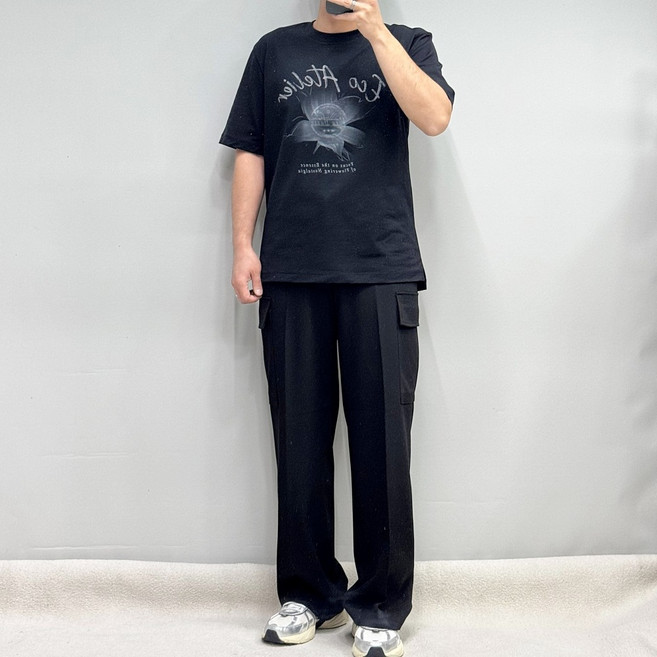 바쏘옴므 25SS 블랙 프린팅 라운드넥 반팔 티셔츠 BKWSZ2KR17