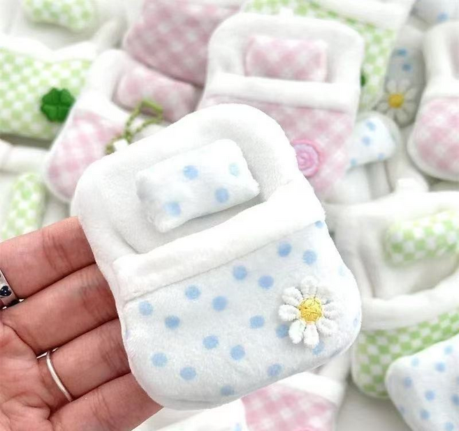 인형 침대 담요 이불 키링 키홀더 가방 꾸미기 생일선물 우정템 장식 케릭터 키링, 블루도트