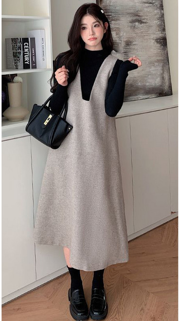 임산부 세트 가을 겨울 여성 캐주얼 임부복 루즈핏 반폴라 이너티 + 멜빵 바지 기질 임부 투피스 세트 CY