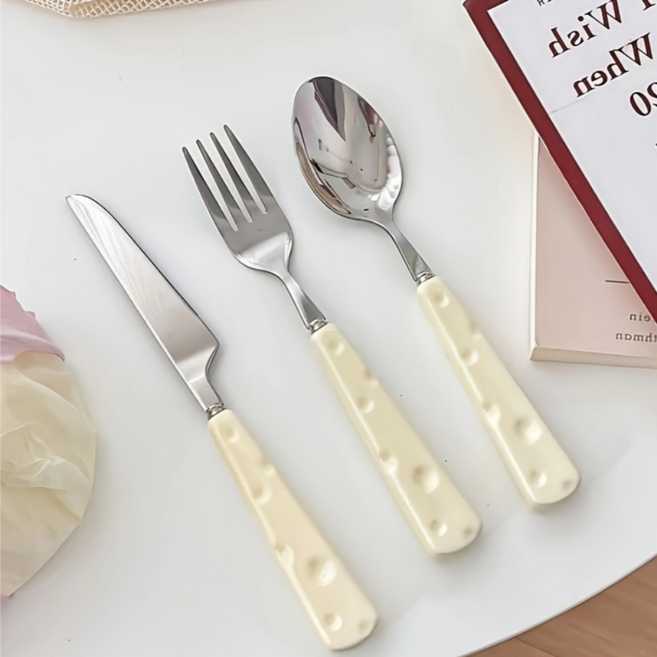 귀여운 모조 세라믹 디자인 치즈모양 손잡이 스테인리스 식기 3종 세트, 1세트, 스푼+포크+나이프, 크림