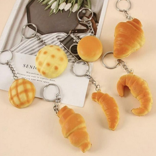 크로와상 소금빵 음식 바게트 베이커리 빵 8종 말랑이 스퀴시 식빵 메론빵 크루아상 모양 키링 미니어처