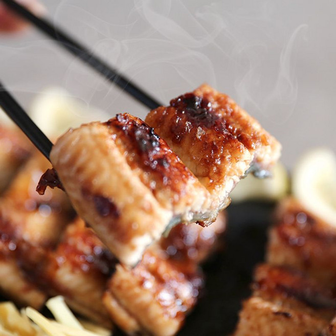 고창 손질된 무태 민물장어, 1개, 1kg (손질후700g)