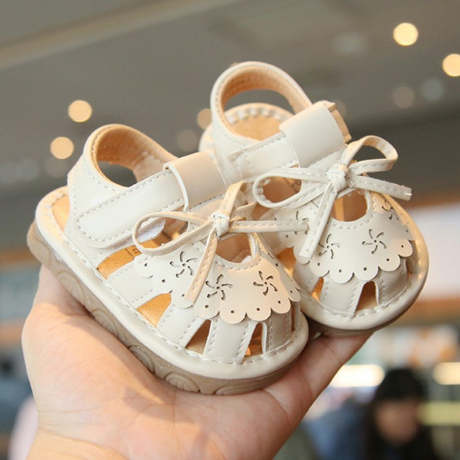 리본 삑삑이 샌들 여아 아동 유아 키즈 여름 귀여운 가벼운 미끄럼방지 소리나는 신발