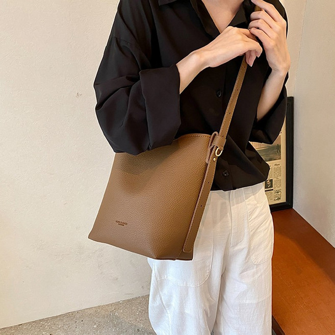 여성 데일리 레더 토트 숄더 통근용 크로스백