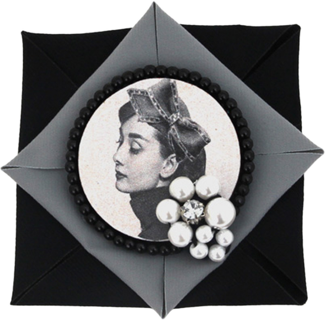 크리스크라운 더블 스퀘어 펄 브로치