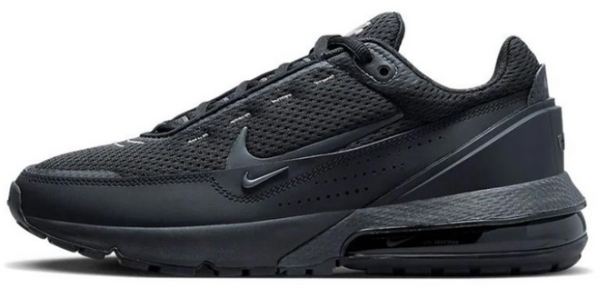 나이키 에어 맥스 펄스 다양한 스타일 매치되는 캐주얼 운동화