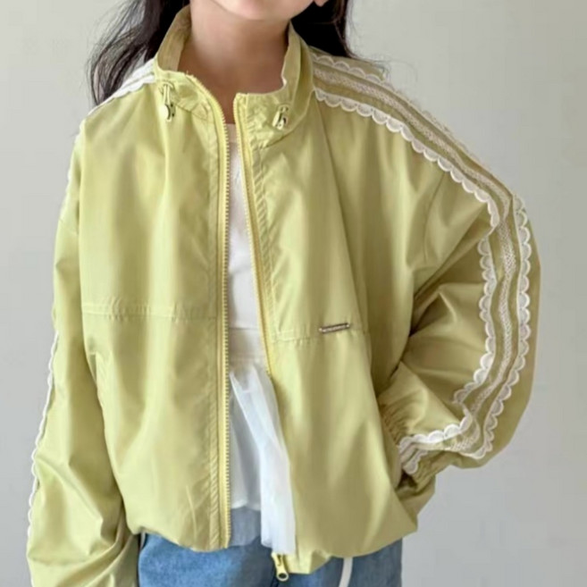 하와즈 자수 포인트 오버핏 바람막이 점퍼