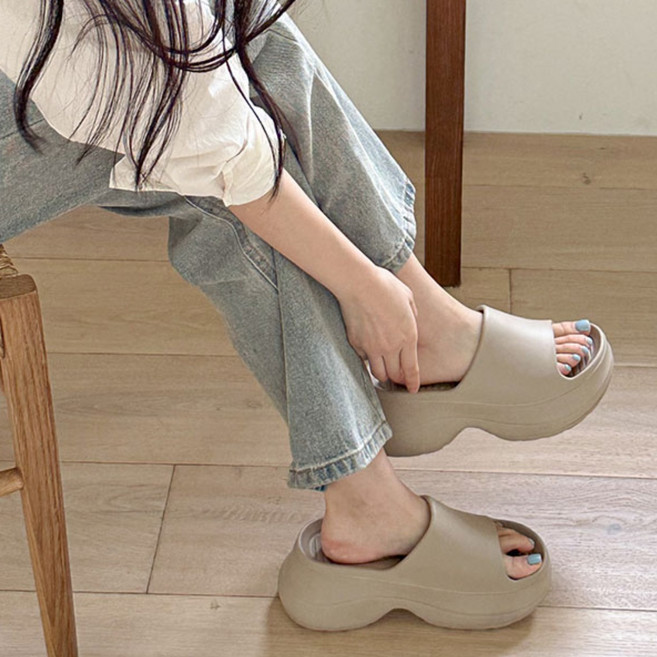 키높이 곡선 8cm 통굽 실내화 슬리퍼