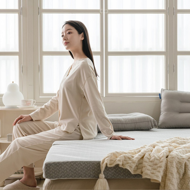 레이브 탄탄한 토퍼매트리스 접이식 침대 바닥 3단 수면매트 8cm MS