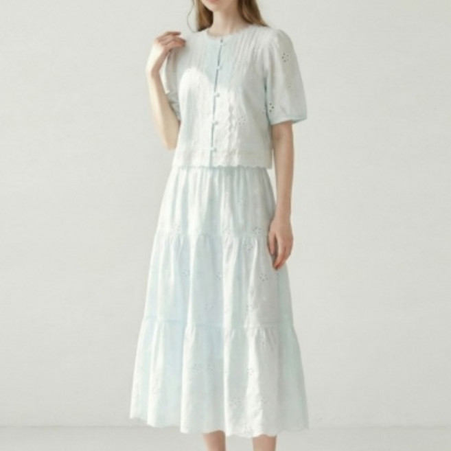 레이스 배색 아일렛 블라우스+스커트 세트_INI6M1BL5601