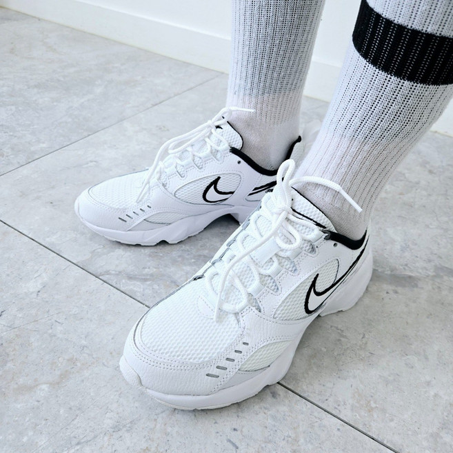 나이키 여성 가볍고 편한 러닝 운동화 에어하이츠 얼룩지우개 증정