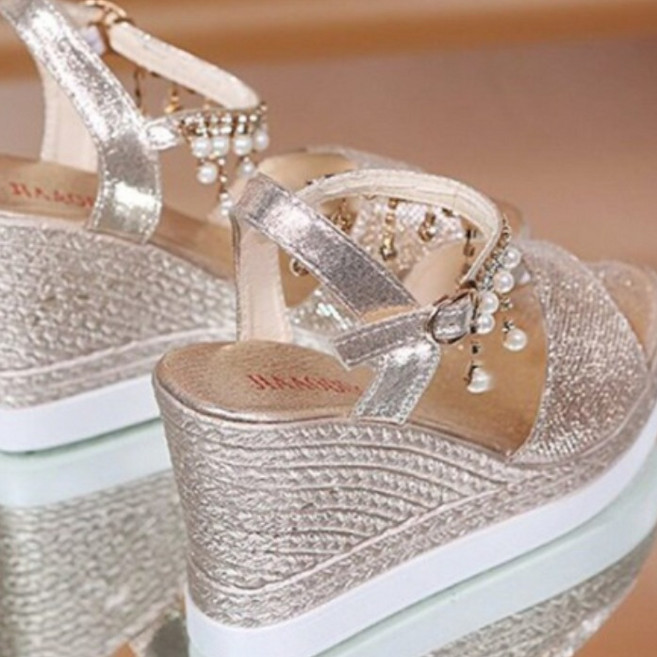 여성 스트랩 샌들 10cm 키높이 웨지힐 통굽 발편한 쿠션 반짝이 가보시 AI45