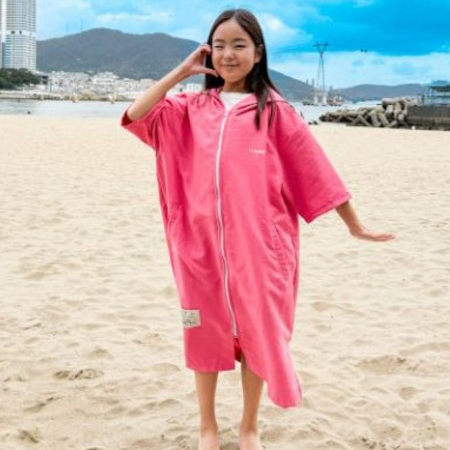 6위 - 유즈풀 판초 지퍼형판초 다이빙 바다 수영 서핑 극세사 비치타올 판초, 1개, 코랄핑크S