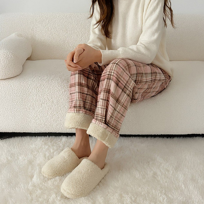 1+1 겨울 여자 뽀글이 양털 기모바지 체크바지 밴딩팬츠 츄리닝 여성 와이드핏 일자