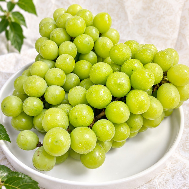 [100개한정] 고당도 샤인머스켓 탱글달콤 씨없는 청포도 2kg 4kg, 1개