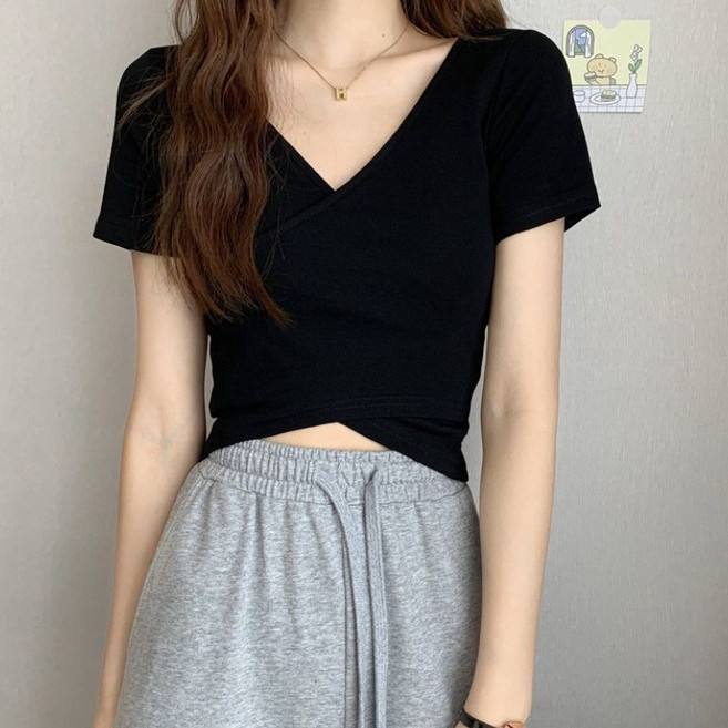 LADYSHARE 韓版交叉素色顯瘦短版上衣 短袖T恤 女裝顯瘦上衣