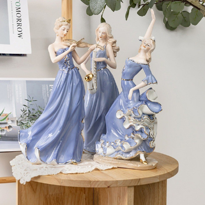 아티스트 여인3종 야드로 세라믹 도자기 장식인형 생일선물 집들이선물 카페장식, 색스폰 여인(HW-36)