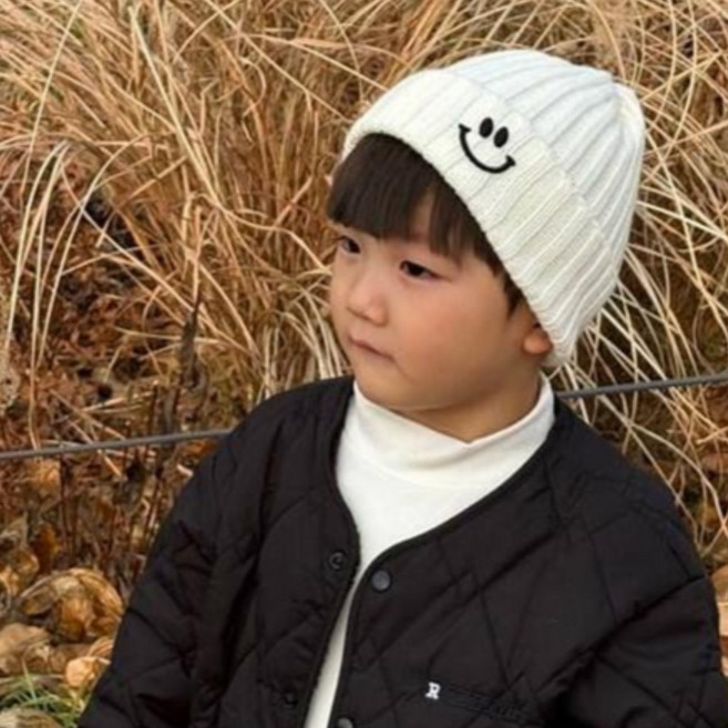월드모자 스마일 자수 니트 비니 겨울 방한 모자 유아모자 아동모자