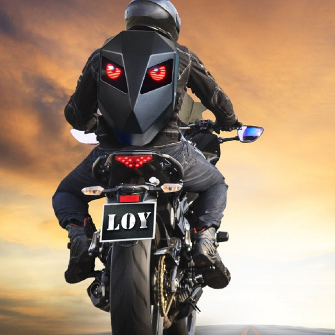 [해외구매대행] 아이언맨 백팩 LED디스플레이 오토바이백팩 라이더백팩 헬멧가방 야간안전운행 생활방수