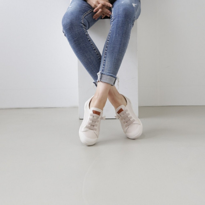 메르젠느 메쉬 밴딩 매듭없는 여성 여름 펀칭 스니커즈