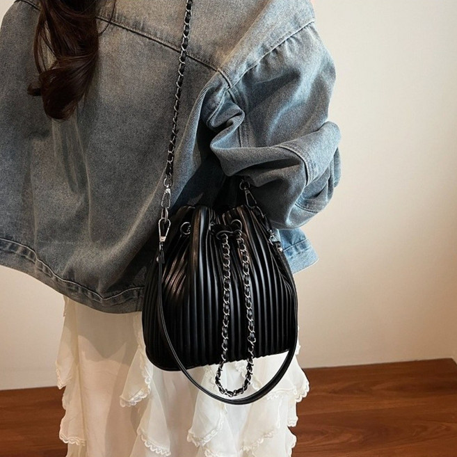 제이바바 여성용 체인 복조리 버킷백