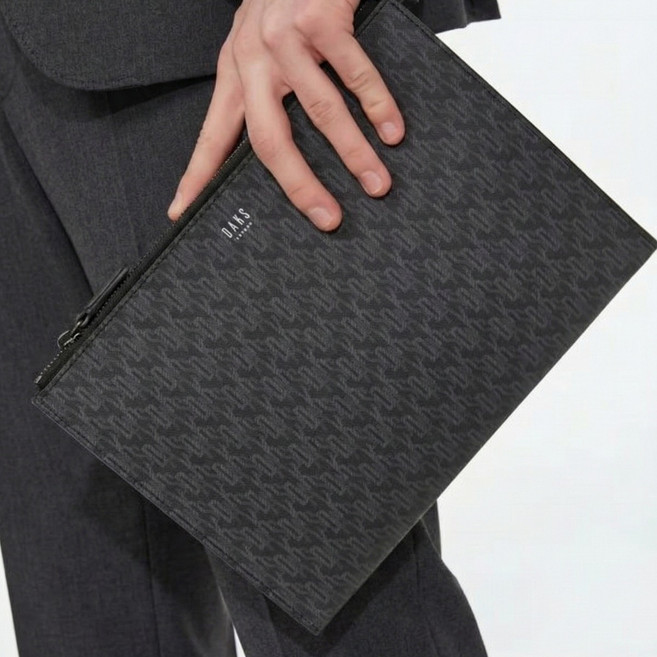 닥스 D K 로고 포인트 남성 클러치백 (선물포장)