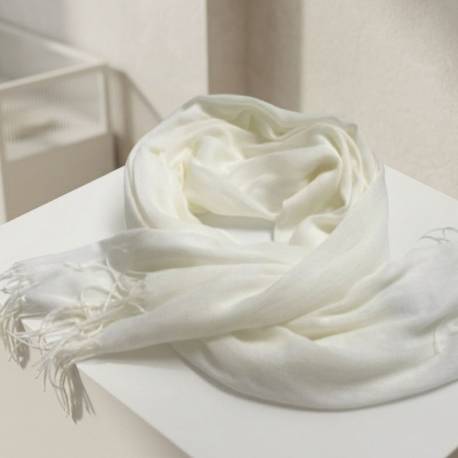 심플하루 봄날을 가볍게 만드는 데일리 머플러 스카프