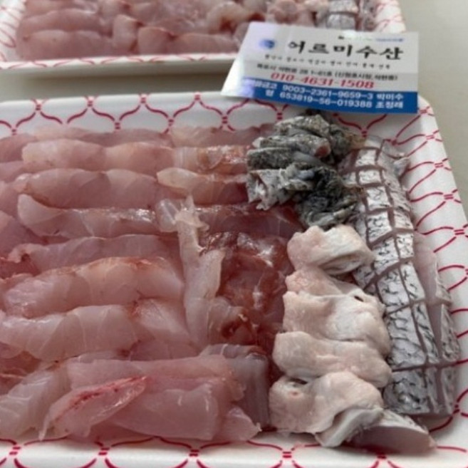 8위 - 자연산 민어 1마리 민어회 횟감 필렛 서더리, 1개, 민어회 1접시 450g