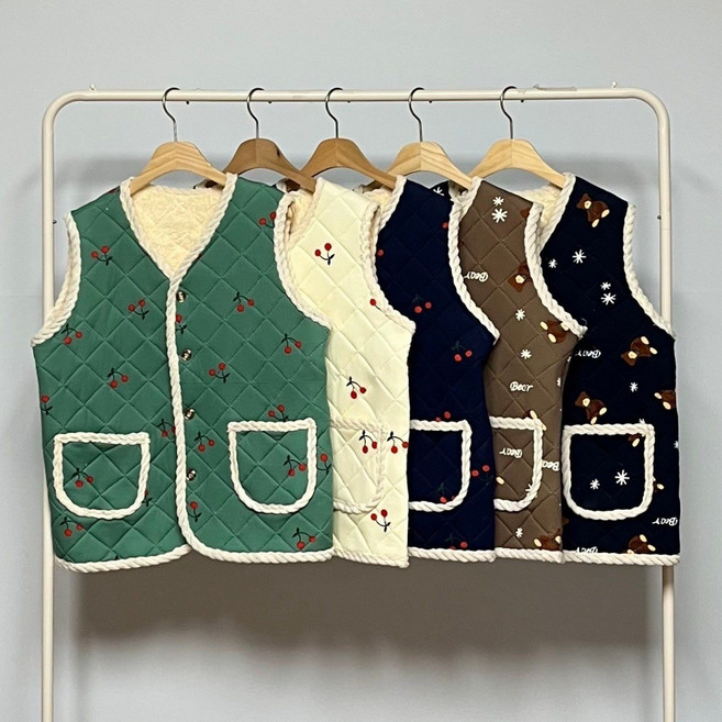 츄아랜드 할머니 꽃조끼 빈티지 융털 조끼 겨울 따뜻한 누빔털 꽃무늬 베스트 할매 캐릭터 누빔조끼