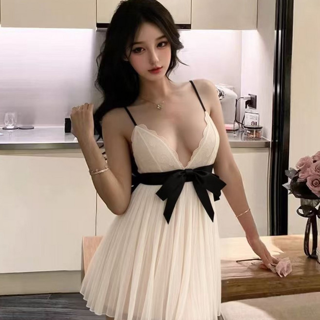 딱하루템 플리츠 리본 포인트 슬립 원피스 이벤트속옷 섹시 앞트임 슬립 란제리 허니문 잠옷 고급 실키 슬립