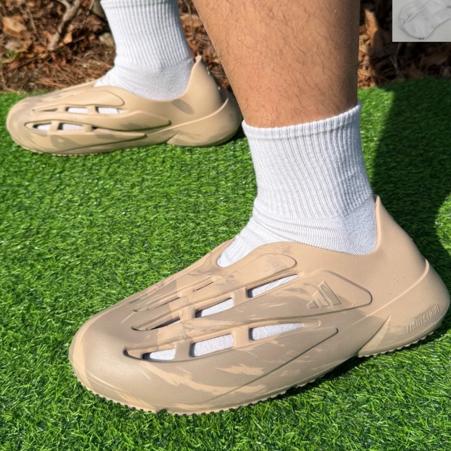 아디다스 남여공용 라이트블레이즈 MOC 리커버리 이지온 슬립온 착화감 좋은 방수 아쿠아슈즈 클로그 경량 여름 샌들 슬리퍼 슬라이드 [일오공칠양말증정]