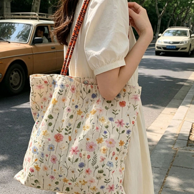 플러스리빙 여름 자수 에코백 데일리 캔버스 여성 숄더 가방